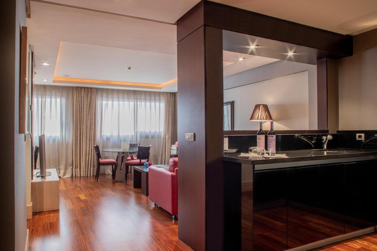 Washington Parquesol Suites & Hotel Valladolid Exterior photo