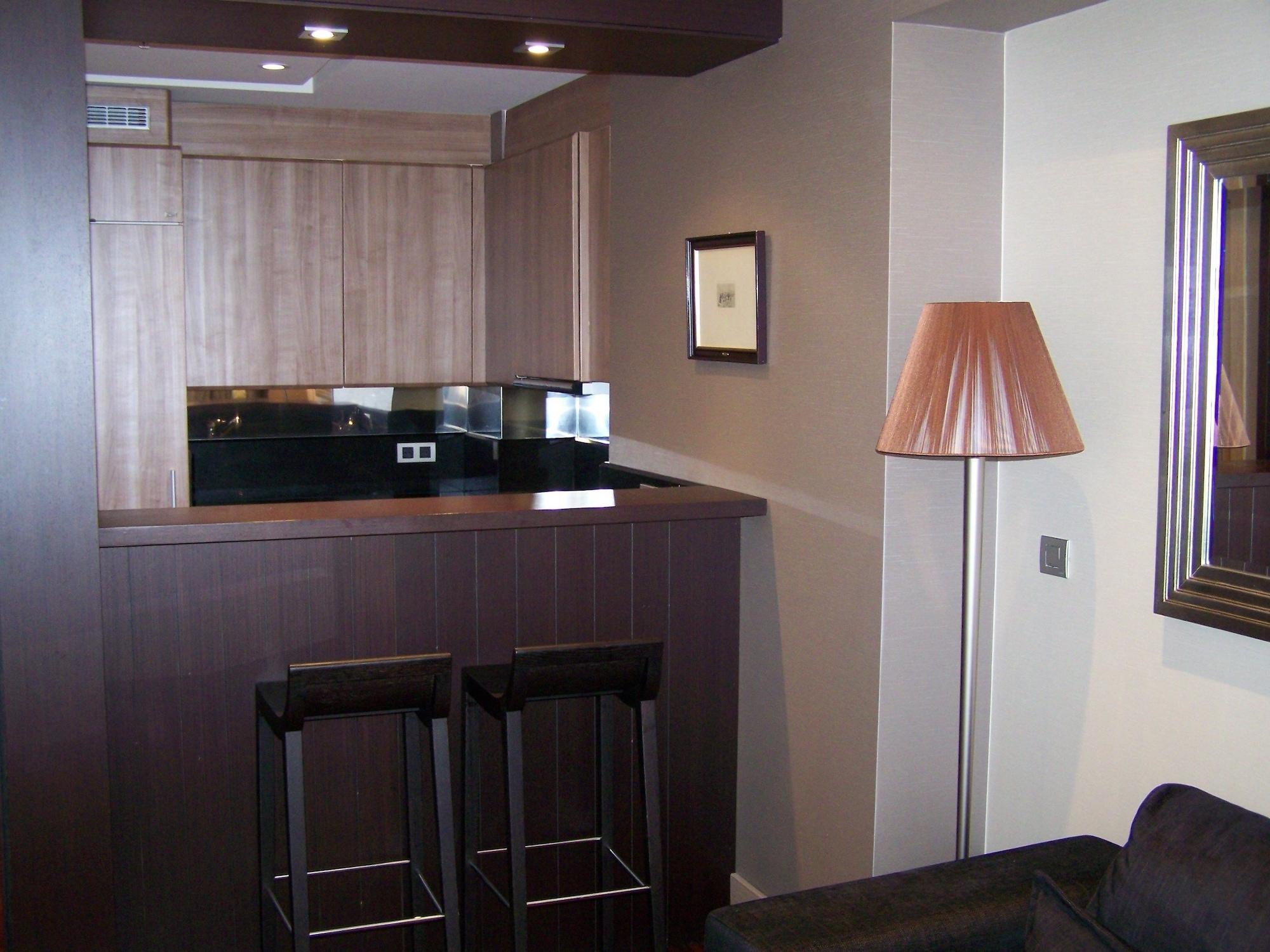 Washington Parquesol Suites & Hotel Valladolid Exterior photo