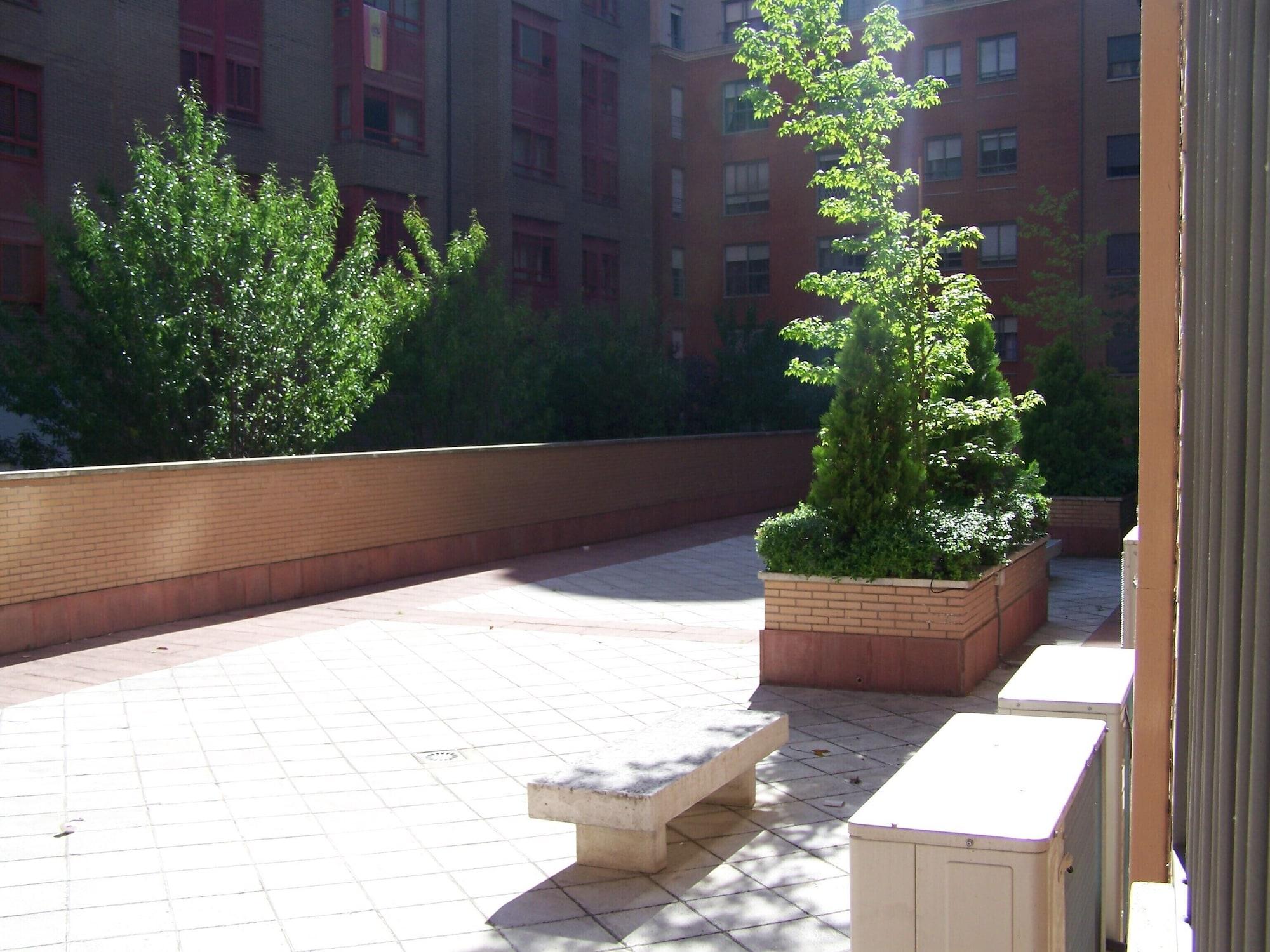 Washington Parquesol Suites & Hotel Valladolid Exterior photo