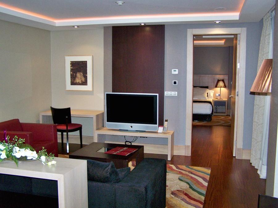 Washington Parquesol Suites & Hotel Valladolid Exterior photo