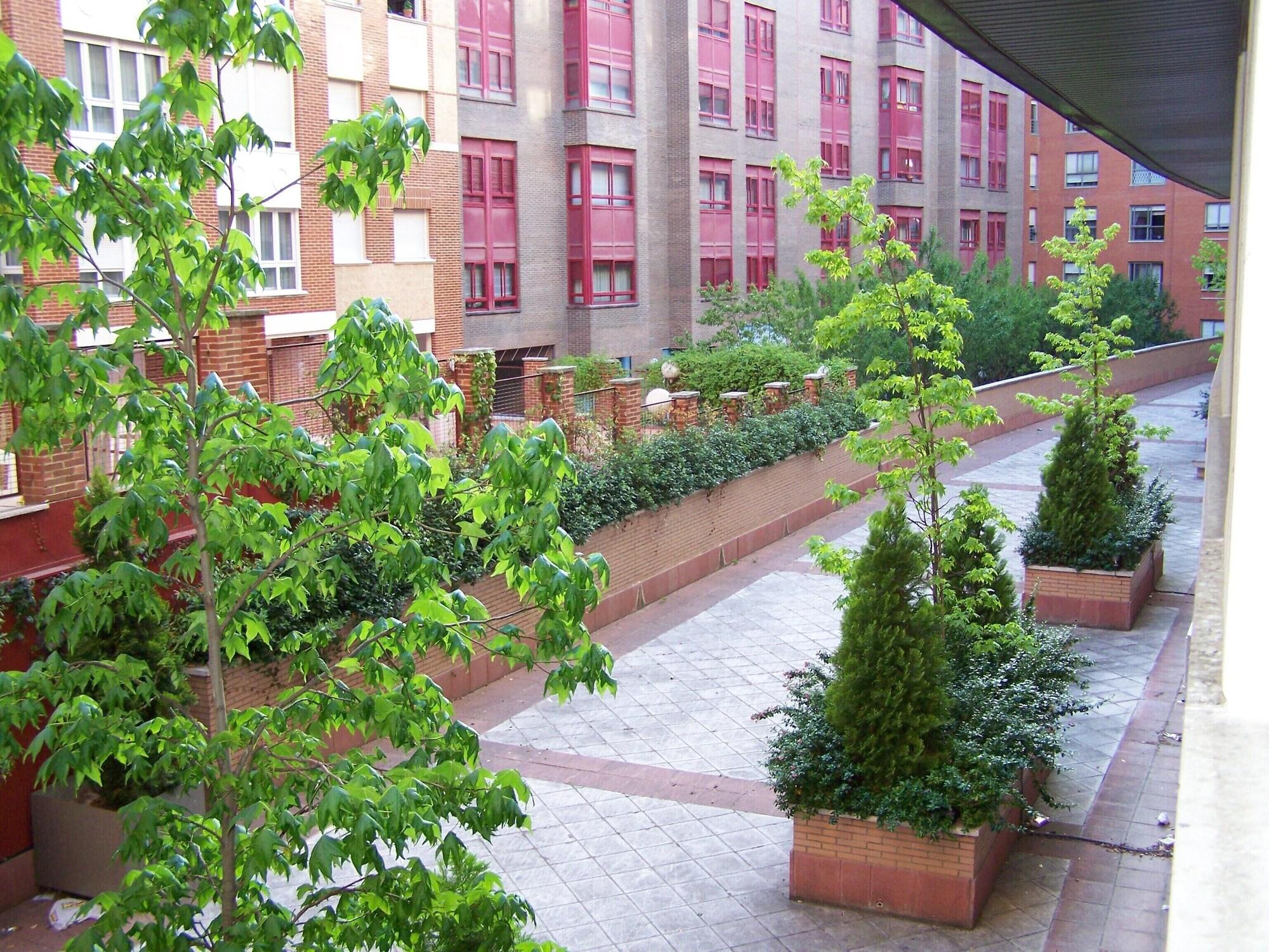 Washington Parquesol Suites & Hotel Valladolid Exterior photo